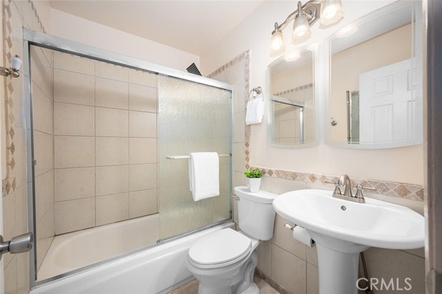 4435 Via Del Prado, Yorba Linda CA: https://media.crmls.org/medias/eb63d1d9-b134-4a4a-88f5-b4318859f4dc.jpg