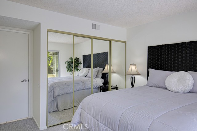 Detail Gallery Image 24 of 27 For 5533 via La Mesa #B,  Laguna Woods,  CA 92637 - 2 Beds | 2 Baths