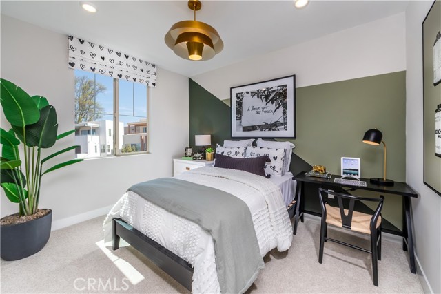 Detail Gallery Image 8 of 16 For 165 Great Park Bld, Irvine,  CA 92618 - 5 Beds | 4 Baths