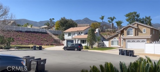 26734 Caravan Cir, Corona CA: https://media.crmls.org/medias/eb657886-9511-43dd-98a4-9972d191047b.jpg