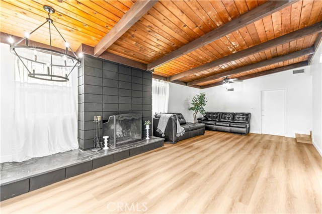 534 W 224th Place, Carson CA: https://media.crmls.org/medias/eb66b88e-414c-488c-83b7-8bb98e182e7f.jpg