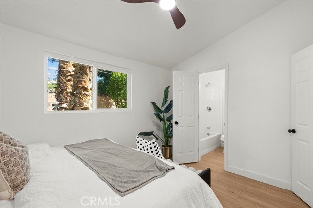 Detail Gallery Image 15 of 21 For 27442 Plumwood, Canyon Country,  CA 91351 - 3 Beds | 1 Baths