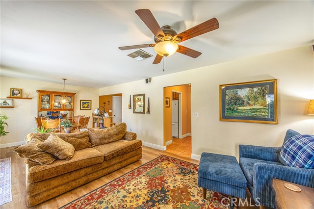 Detail Gallery Image 9 of 31 For 919 Chestnut Ave, Redlands,  CA 92373 - 3 Beds | 2 Baths