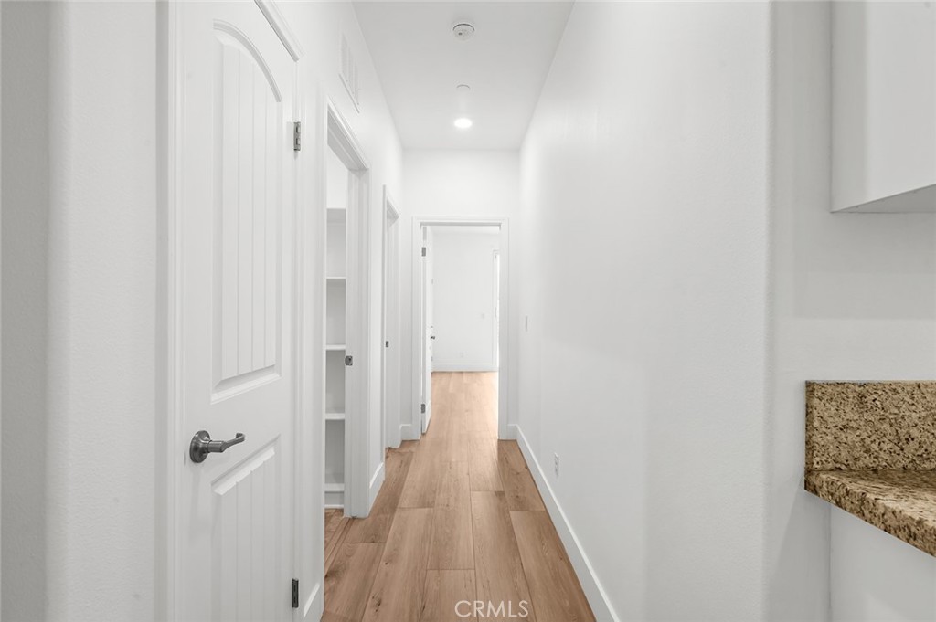 https://media.crmls.org/medias/eb671cae-2a84-4be7-a8da-8c5976fc1c65.jpg?preset=X-Large
