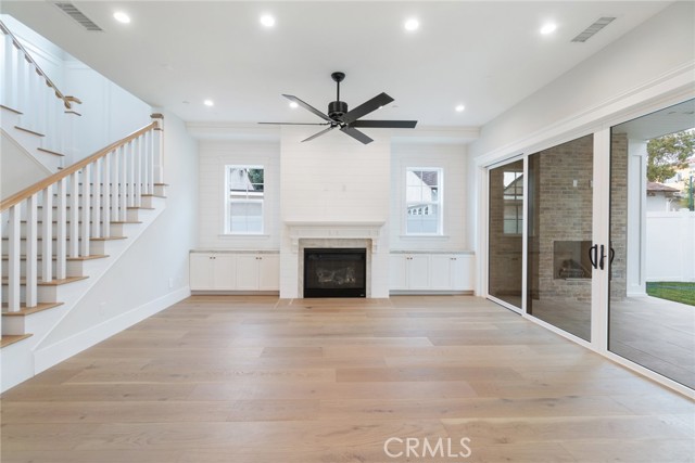 617 36th Street, Manhattan Beach, California 90266, 6 Bedrooms Bedrooms, ,6 BathroomsBathrooms,Residential,Sold,36th,SB22005152