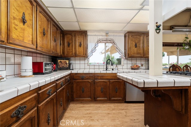 Detail Gallery Image 11 of 41 For 3298 N Zediker Ave, Sanger,  CA 93657 - 3 Beds | 2 Baths