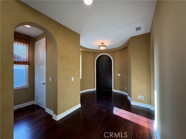 Detail Gallery Image 3 of 61 For 20209 Milano Ct, Yorba Linda,  CA 92886 - 5 Beds | 4/1 Baths