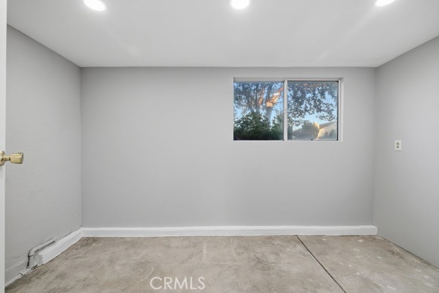 Detail Gallery Image 25 of 33 For 10557 Reseda, Northridge,  CA 91326 - 4 Beds | 3 Baths