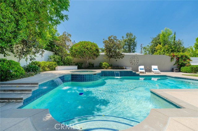 Detail Gallery Image 38 of 58 For 22940 Dolorosa St, Woodland Hills,  CA 91367 - 4 Beds | 3/1 Baths