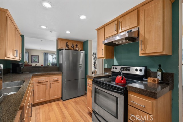 200 S. Catalina Ave, Redondo Beach CA: https://media.crmls.org/medias/eb6aa22e-ab3c-41e3-84d5-c37a4583146e.jpg