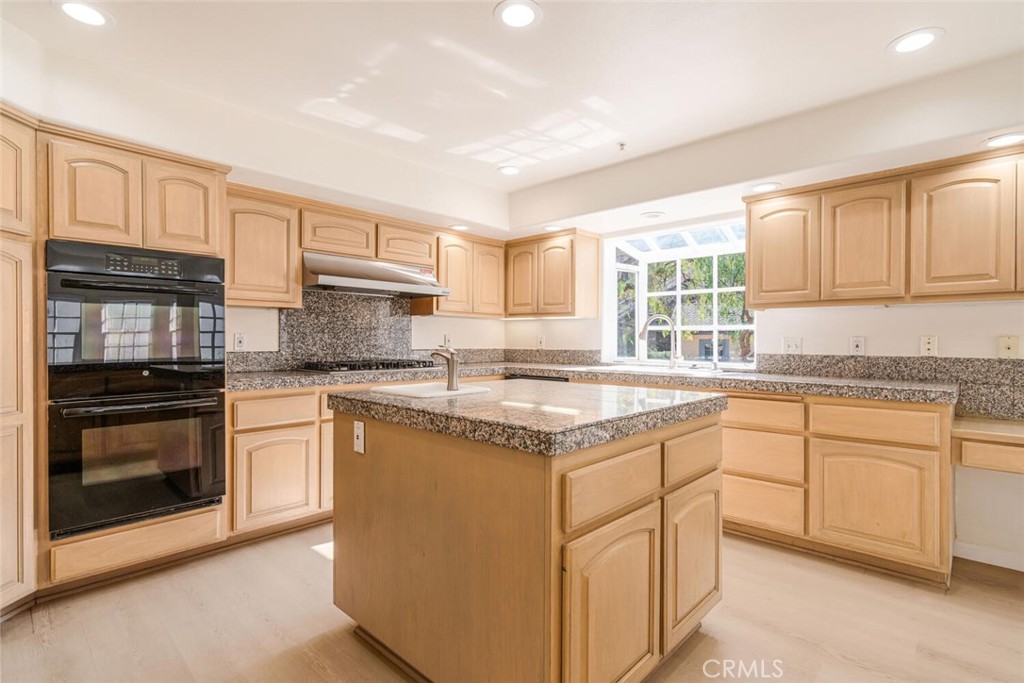 MLS #SR25250451 image #17