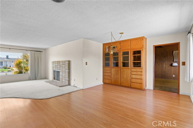 539 Dahlia Place, Santa Maria CA: https://media.crmls.org/medias/eb6b39ad-6eef-46d4-81a3-02026f61ab7f.jpg