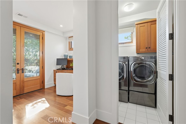 Detail Gallery Image 23 of 37 For 624 6th St, Manhattan Beach,  CA 90266 - 5 Beds | 4 Baths