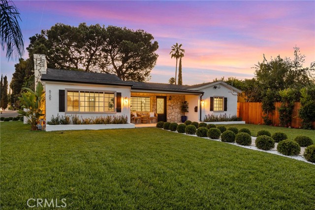 6105 Bellingham Avenue, North Hollywood CA: https://media.crmls.org/medias/eb6c7d68-94f7-4bfb-8513-05698ad63ed6.jpg
