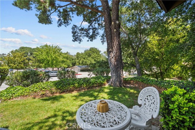 Detail Gallery Image 24 of 38 For 19504 Avenue of the Oaks #C,  Newhall,  CA 91321 - 2 Beds | 2 Baths
