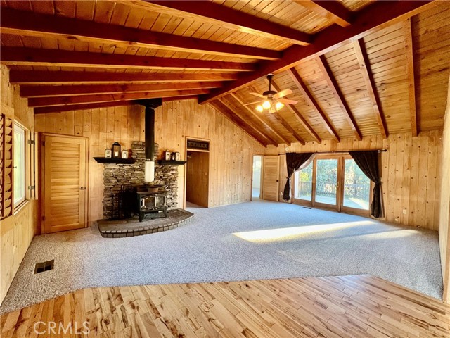 Detail Gallery Image 3 of 32 For 1118 Snowline, Frazier Park,  CA 93225 - 4 Beds | 2/1 Baths