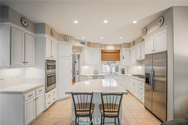 Detail Gallery Image 9 of 46 For 12095 Morrow Dr, Tustin,  CA 92782 - 3 Beds | 2/1 Baths