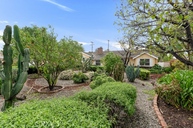 Detail Gallery Image 38 of 42 For 17716 Nordhoff St, Northridge,  CA 91325 - 4 Beds | 2 Baths