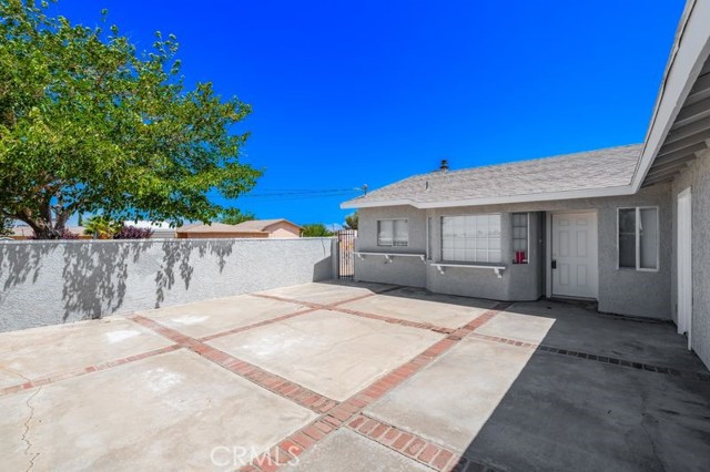 16233 Manzanita Street, Hesperia CA: https://media.crmls.org/medias/eb6f2ddb-5dd0-4ab2-9ba6-14b626d4bb24.jpg