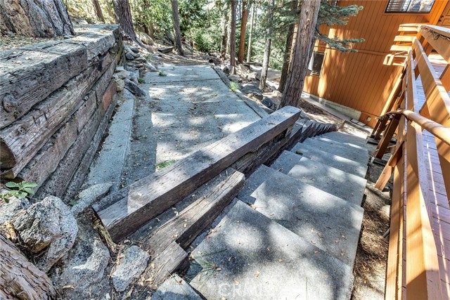 Detail Gallery Image 16 of 73 For 25271 Deer Path Rd, Idyllwild,  CA 92549 - 3 Beds | 3/1 Baths