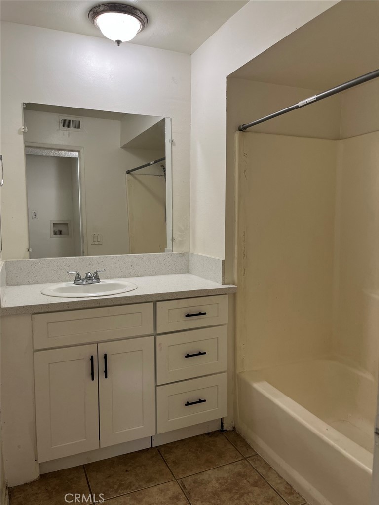 MLS #DW25127535 img 6