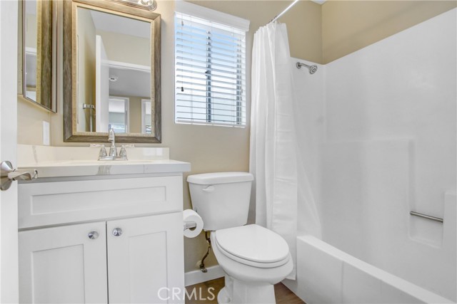8353 Sunset Trail Place, Rancho Cucamonga CA: https://media.crmls.org/medias/eb708585-79a5-455a-b6c4-8c7932b3afee.jpg