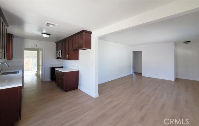 Detail Gallery Image 4 of 17 For 1836 Minnesota, Riverside,  CA 92507 - 3 Beds | 2 Baths