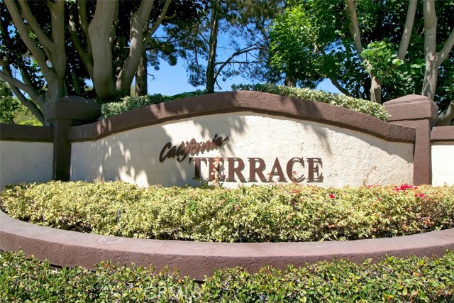 123 Valley View Terrace, Mission Viejo CA: https://media.crmls.org/medias/eb736e84-da70-476f-b71a-e8e3c8d26f31.jpg