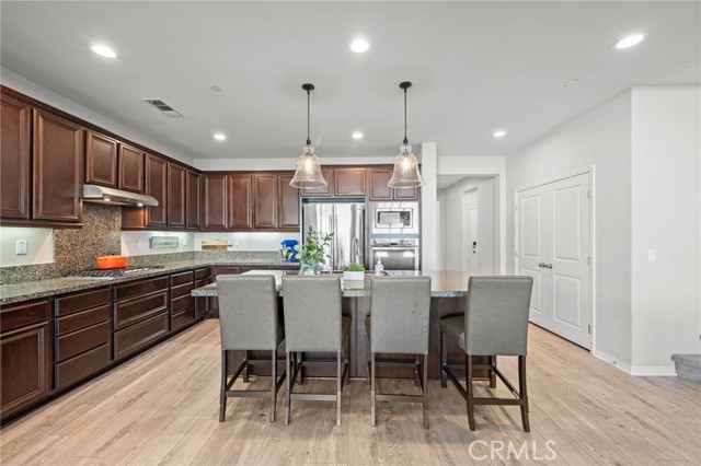 31570 Sweetwater Circle, Temecula CA: https://media.crmls.org/medias/eb7472fb-f5dd-4025-bf4c-2a688b2f5229.jpg
