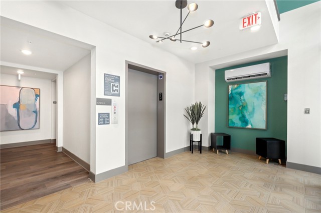 Detail Gallery Image 4 of 38 For 16175 Dawn Way #202,  Tustin,  CA 92782 - 2 Beds | 2 Baths
