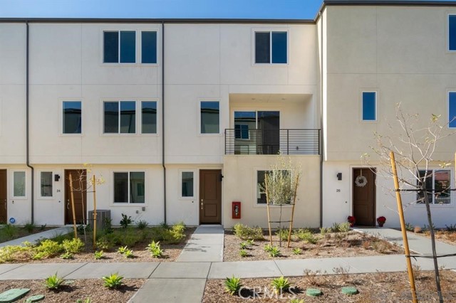 Detail Gallery Image 1 of 29 For 5464 Seacliff Pl #25,  San Diego,  CA 92154 - 4 Beds | 3/1 Baths