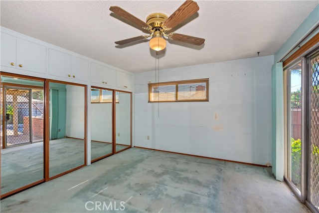 9850 Lombardy, Bloomington CA: https://media.crmls.org/medias/eb75d39e-40d9-4a78-9bb4-7f59fd900539.jpg