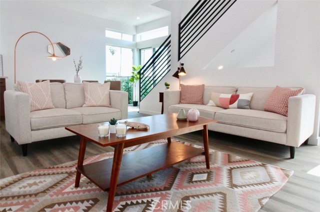 Front Image Thumbnail for CRPW25280004