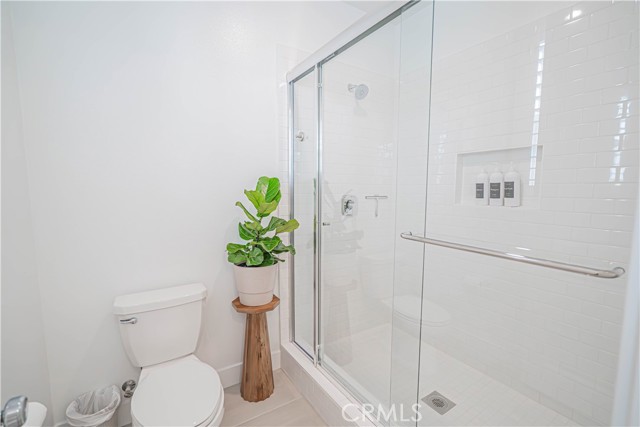 Detail Gallery Image 34 of 58 For 29768 Camino La Perdiz, Valencia,  CA 91354 - 5 Beds | 5 Baths