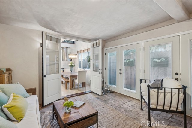 Detail Gallery Image 11 of 29 For 610 Marigold Ave, Corona Del Mar,  CA 92625 - 3 Beds | 3/1 Baths