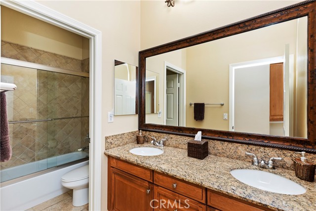 Detail Gallery Image 11 of 57 For 16250 Skyridge Dr, Riverside,  CA 92503 - 3 Beds | 2/1 Baths