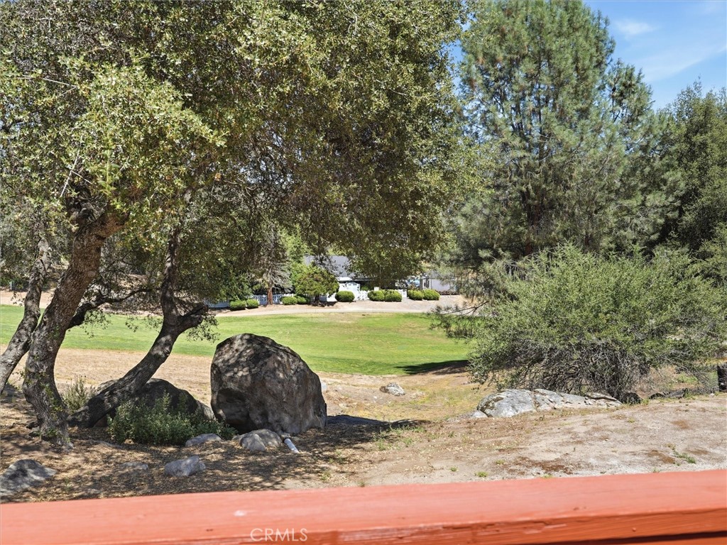 https://media.crmls.org/medias/eb7891de-a804-443a-9b3a-43188567c5b6.jpg?preset=X-Large