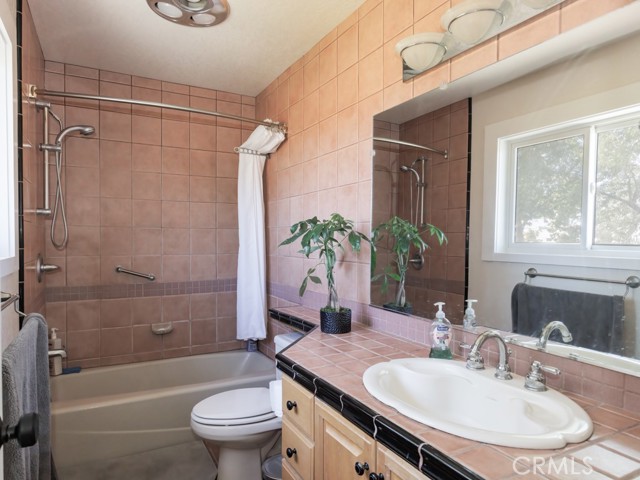 7491 Kingsbury Road, Templeton CA: https://media.crmls.org/medias/eb78a037-377a-4e88-9bec-1f25793ae326.jpg