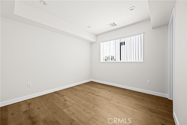 Detail Gallery Image 15 of 20 For 5216 Auckland Ave, North Hollywood,  CA 91601 - 4 Beds | 4/1 Baths