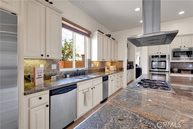 Detail Gallery Image 24 of 64 For 12982 Topsham, Apple Valley,  CA 92308 - 4 Beds | 3/1 Baths