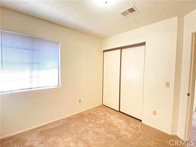 11369 Weinhart Court, Moreno Valley CA: https://media.crmls.org/medias/eb78f9e3-2101-40ed-b7ec-62cea47e0458.jpg