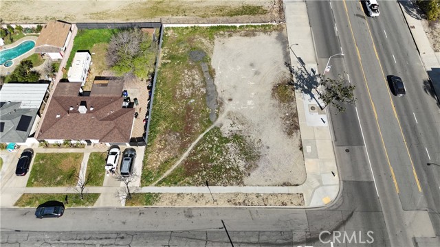 Detail Gallery Image 13 of 17 For 9098 Sierra, Fontana,  CA 92335 - – Beds | – Baths