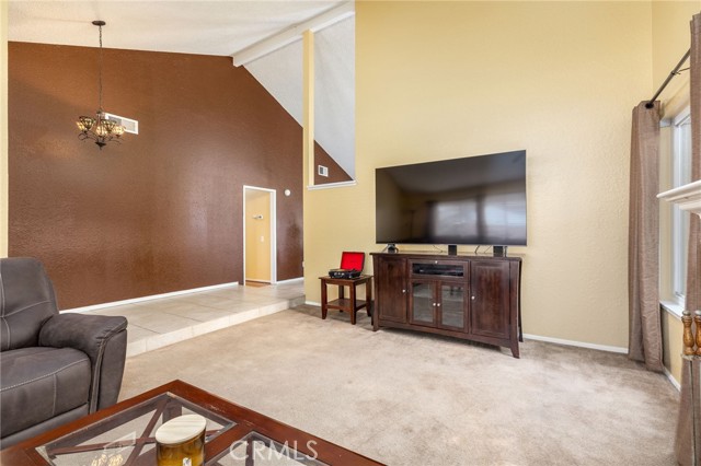 Detail Gallery Image 6 of 26 For 12075 Harclare Dr, Moreno Valley,  CA 92557 - 3 Beds | 2 Baths