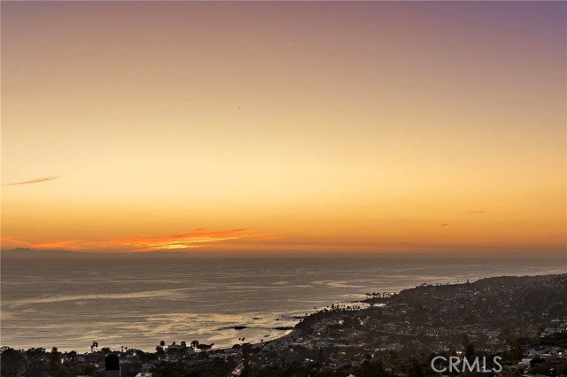 Detail Gallery Image 35 of 36 For 1651 Thurston Dr, Laguna Beach,  CA 92651 - 3 Beds | 3/1 Baths