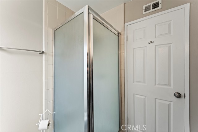4922 Scenario Drive Drive, Huntington Beach CA: https://media.crmls.org/medias/eb7a7b02-2490-4d38-a1d3-d2f54893d020.jpg