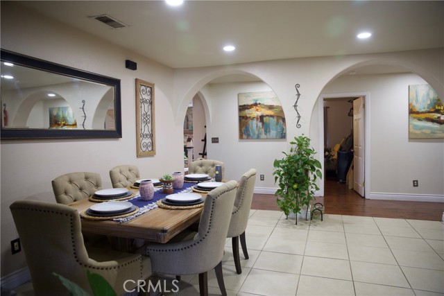 Detail Gallery Image 13 of 21 For 9672 52nd, Jurupa Valley,  CA 92509 - 4 Beds | 2 Baths