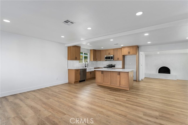 4755 Gettysburg Avenue, Chino CA: https://media.crmls.org/medias/eb7b0c87-9013-4cad-afa4-ba860cd930e8.jpg