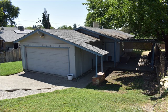 Detail Gallery Image 1 of 27 For 3695 Stauss Ave, Oroville,  CA 95966 - 3 Beds | 2 Baths