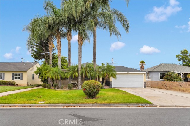 Detail Gallery Image 2 of 38 For 5395 Granada Ave, Riverside,  CA 92504 - 4 Beds | 2 Baths