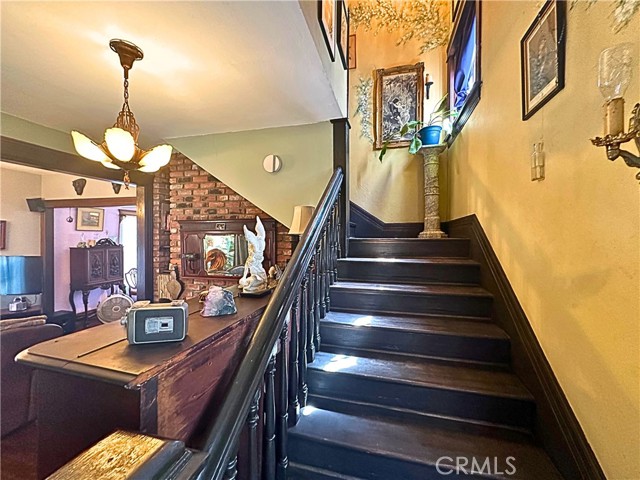 Detail Gallery Image 7 of 10 For 1528 E Appleton St, Long Beach,  CA 90802 - 2 Beds | 2 Baths